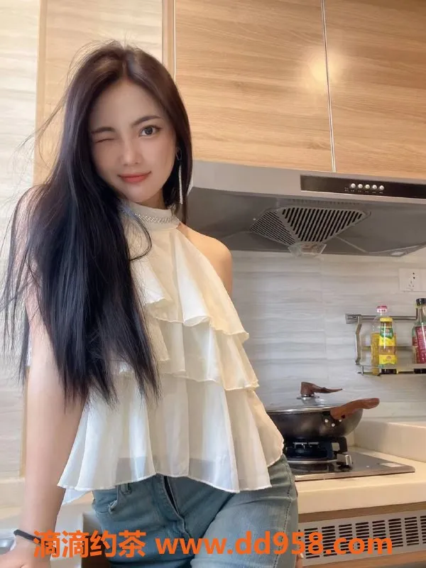 杭州楼凤-上城区雪儿，700元起，优质御姐陪玩体验