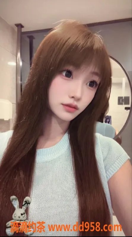 常州楼凤-武进小虎牙，167cm御姐，600元起