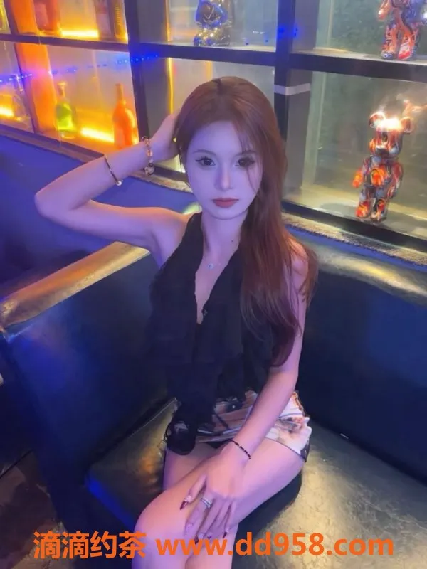 常州楼凤资源信息,武进小美，07年嫩妹，163身高，95体重，陪浴服务