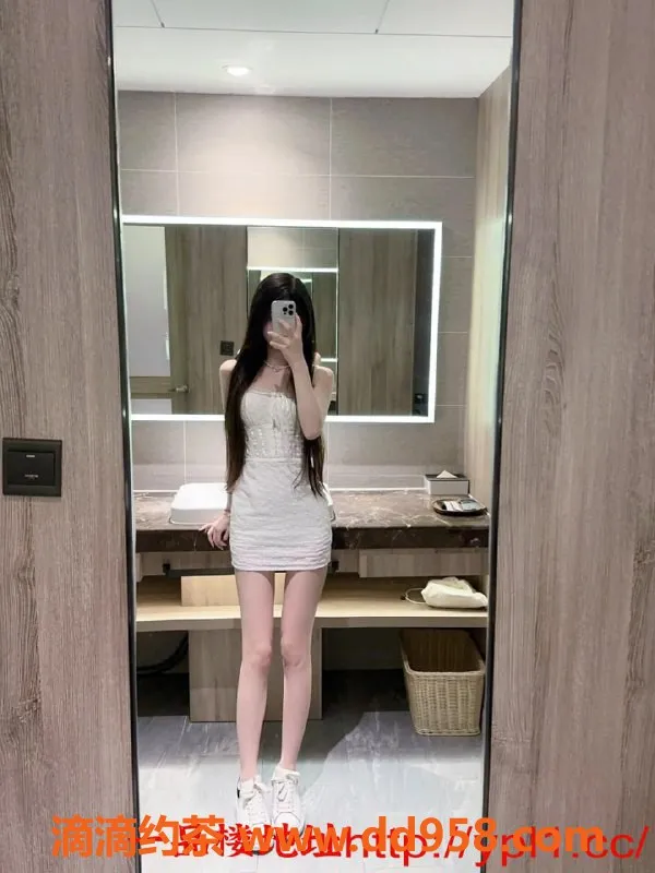 常州楼凤资源信息,常州22岁前台妹妹，莞式一条龙全套800