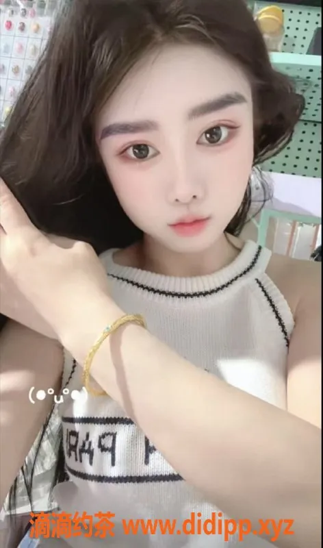 常州楼凤-武进佳琪，165高挑06年嫩妹，服务多样