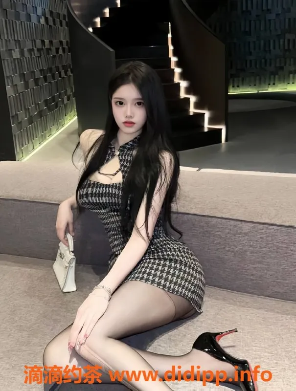 无锡楼凤-梁溪区叶笑笑：172大长腿，1100元享服务