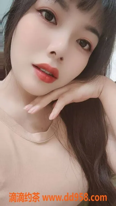 中山楼凤-古镇小女人，25岁36D，服务优质体验