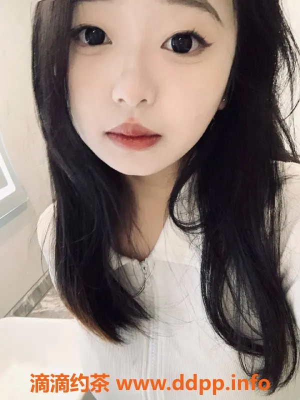 成都楼凤-武侯区小苹果，18岁嫩妹，600元60分钟服务