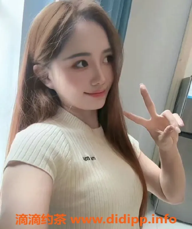 中山楼凤-古镇诺诺，36B美胸，课程600元起