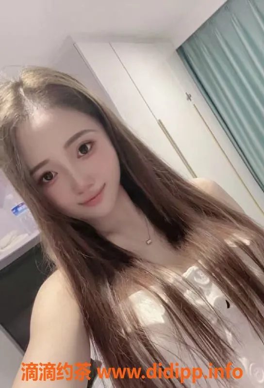 中山楼凤-古镇诺诺，36B美胸，课程600元起