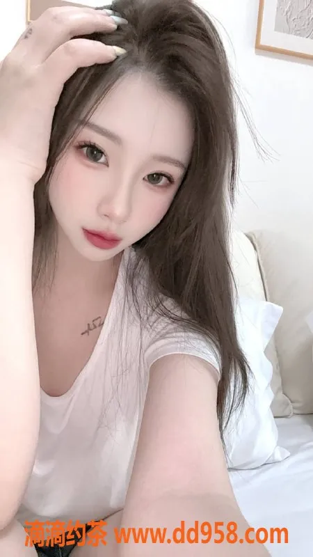 扬州楼凤-扬州邗江依凡：身材9.74，服务8.1的优秀选择