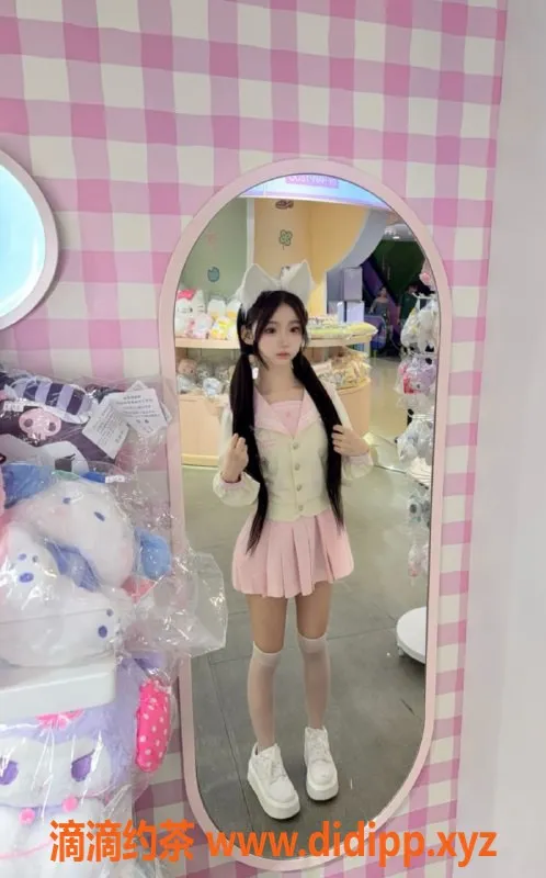 无锡楼凤-滨湖区18岁傻白甜，舌吻69无套体验！