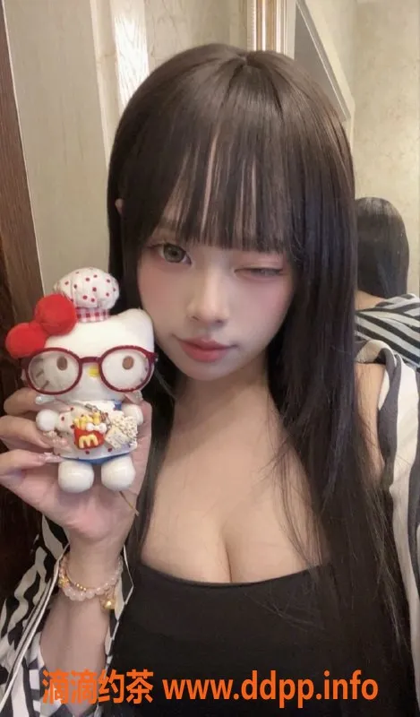 常州楼凤-武进万达18岁嫩妹蛋挞，浪漫陪浴服务