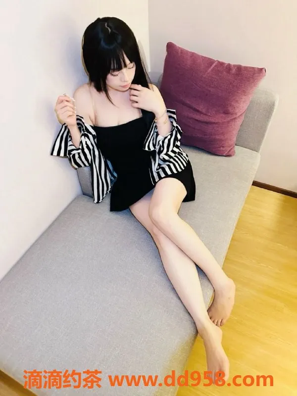 常州楼凤-武进万达18岁嫩妹蛋挞，浪漫陪浴服务