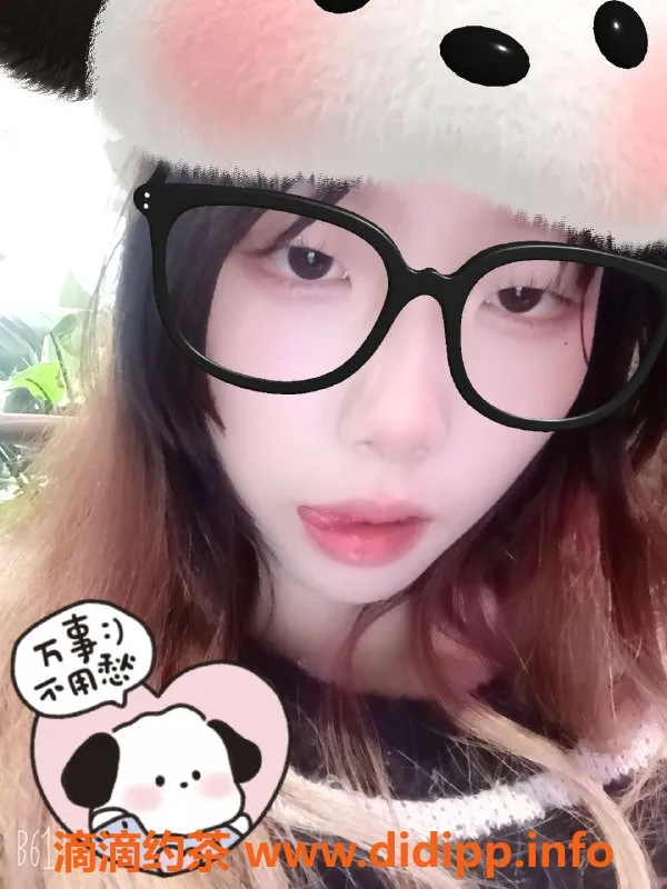 成都楼凤-晶晶：160/82偏瘦，服务热情，口技与69皆佳