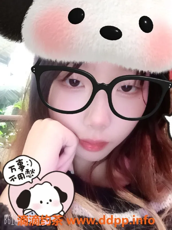 成都楼凤-晶晶：160/82偏瘦，服务热情，口技与69皆佳