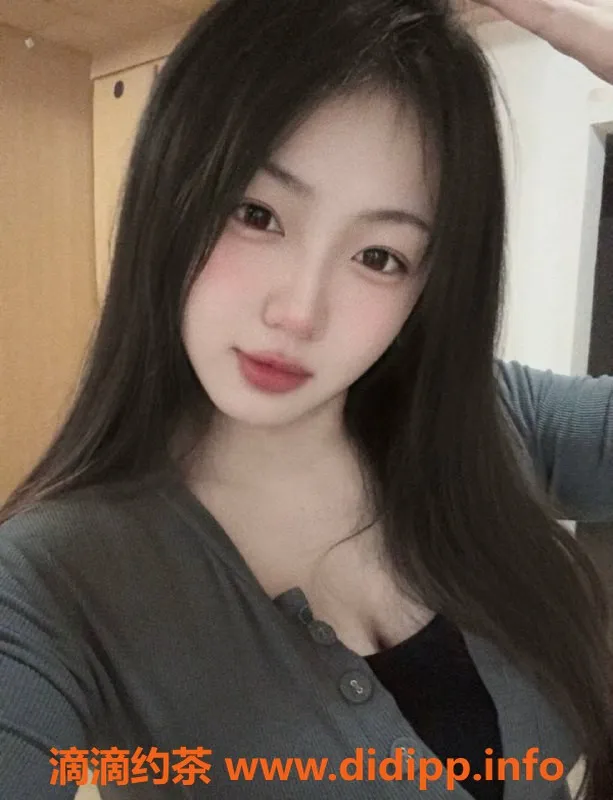 南通楼凤-南通丹丹20岁美女，净身高170，115斤，超甜服务等你来体验！