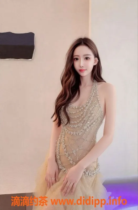 常州楼凤-【武进凤凤】167cm嫩妹，诱惑服务，800元起