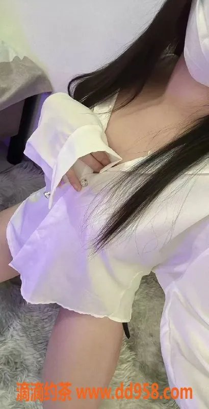 惠州楼凤-大亚湾夏天宝宝：白皙皮肤，161厘米，102斤，27岁