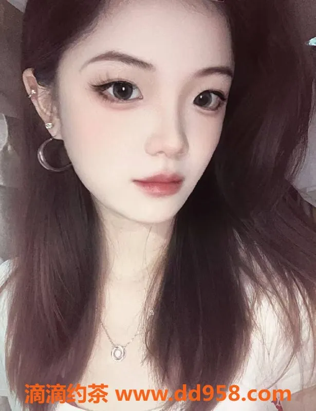 常州楼凤-常州柒柒，22岁，163cm，90斤、B罩杯，8起