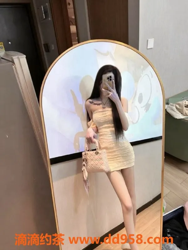 常州楼凤资源信息,武进反差御姐，170高84肥，陪浴丝袜服务