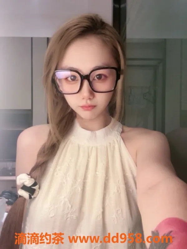 无锡楼凤-滨湖区桐伈，极品嫩妹无套服务，超值体验