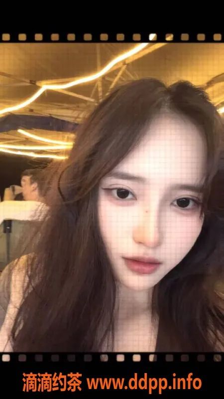 惠州楼凤-淡水小富贵，23岁163cm美女，B罩杯三件套服务