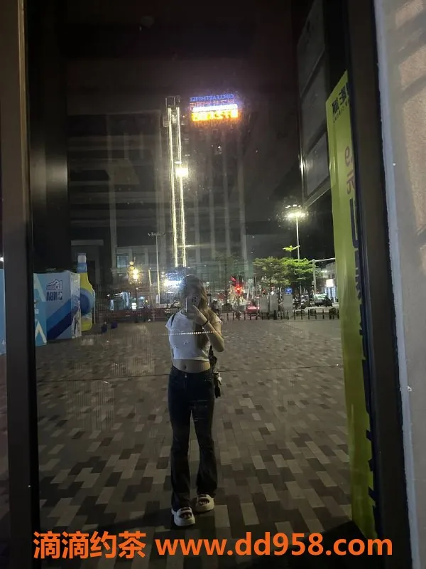 中山楼凤-石岐米粒，19岁C+罩杯，超高评分服务