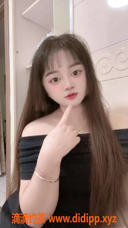 惠州楼凤-大亚湾朵拉，155高挑身材，三件套仅需300元起