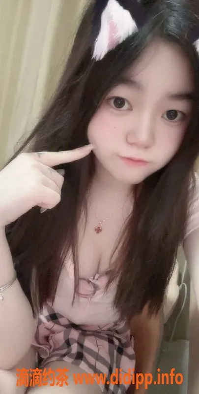 惠州楼凤资源信息,惠东岁岁：160cm 90斤 36B 18岁全裸陪浴服务