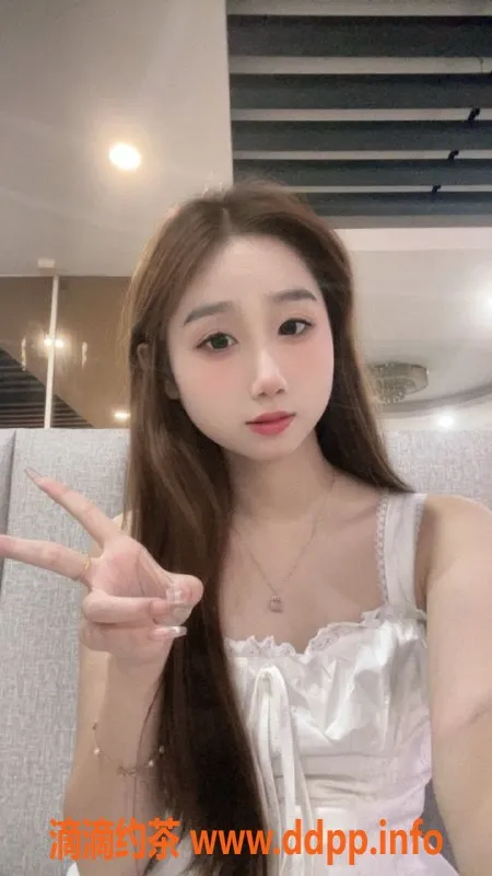 东莞楼凤资源信息,东莞高圆圆，白皙苗条、主动甜美，性价比超高！