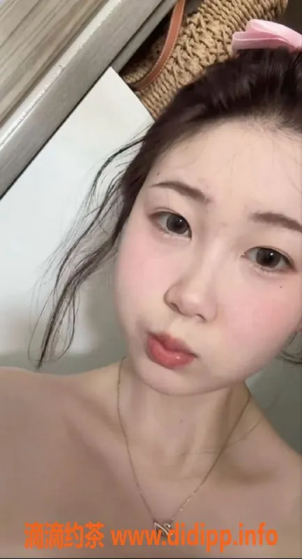 常州楼凤资源信息,武进国宾府甜妹，19岁嫩妹，169高103重