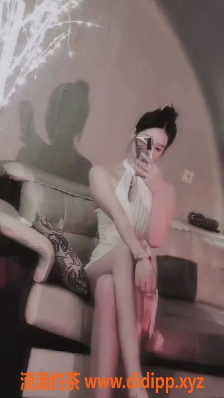 广州楼凤资源信息,荔湾晨晨，26岁，169cm，超值服务等你来享