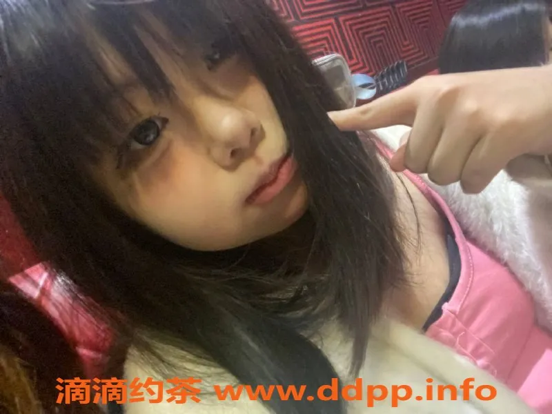 郑州楼凤-18岁七七，168cm天然白虎，优质服务等你体验！