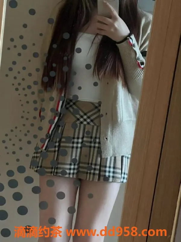 常州楼凤-武进07嫩妹嘟嘟，162身高伴浴服务