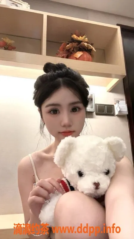 无锡楼凤-小阿珂，梁溪区高颜值陪浴服务，46kg嫩菜女郎