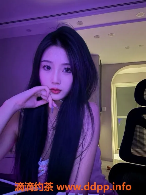 常州楼凤-武进圆圆，162cm嫩妹，陪浴服务800起