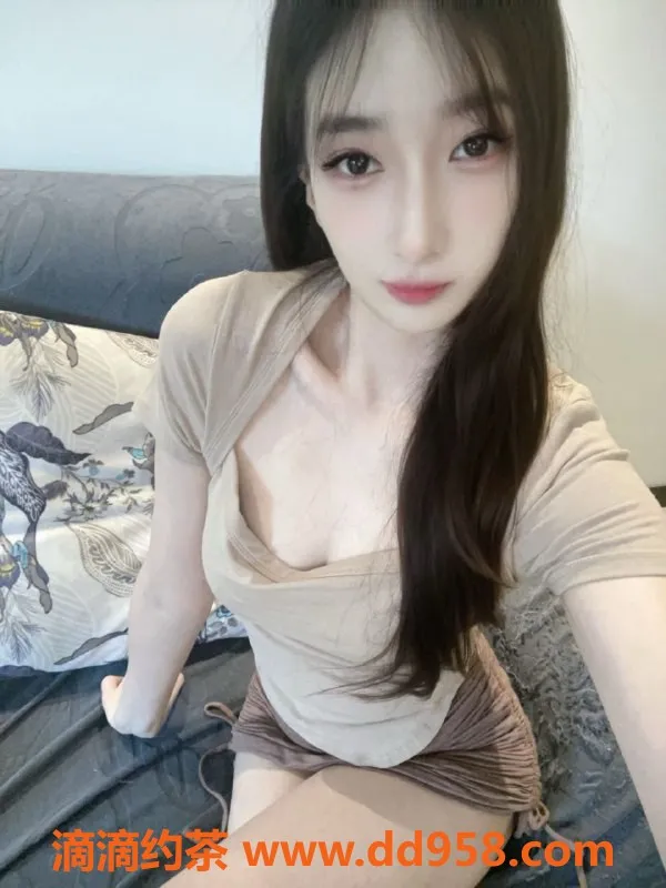 无锡楼凤-无锡滨湖区舒舒，168大长腿，1200P探花服务