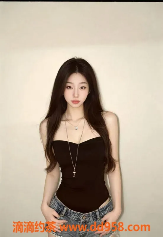 常州楼凤-武进彤彤，166身高19岁嫩妹，服务多样