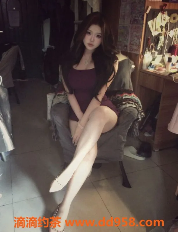 常州楼凤-新北曼哈顿✨学生E奶，160cm，110斤，800元/次