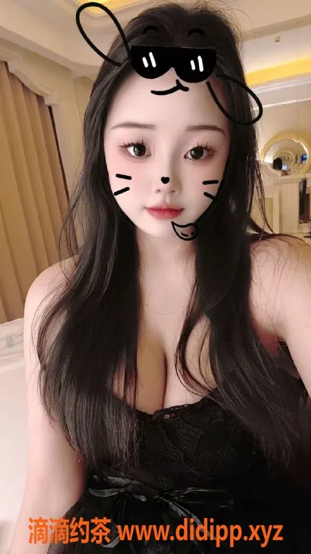 常州楼凤-武进国宾府大胸嫩妹陪浴服务，160高95重