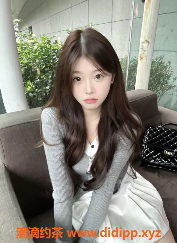 常州楼凤资源信息,武进甜美嫩妹瑶瑶，165cm，88斤，陪浴服务