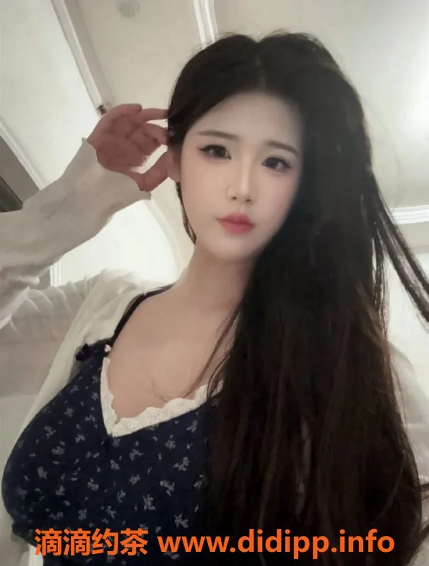 常州楼凤-武进国宾府优优，165cm D胸，陪浴服务680起