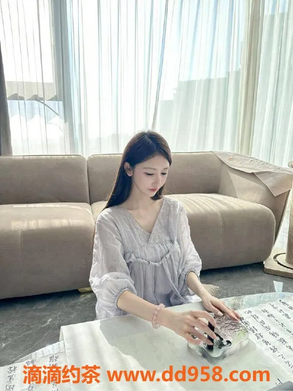 青岛楼凤资源信息,青岛市北区兼职女神，丝袜制服等你来体验