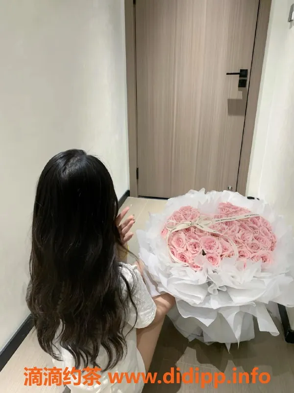 无锡楼凤-锡山区小梦纯，娇小清纯，服务多样