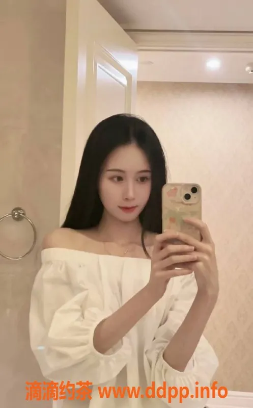 东莞楼凤-大朗雨璇，700元激情服务，超值体验