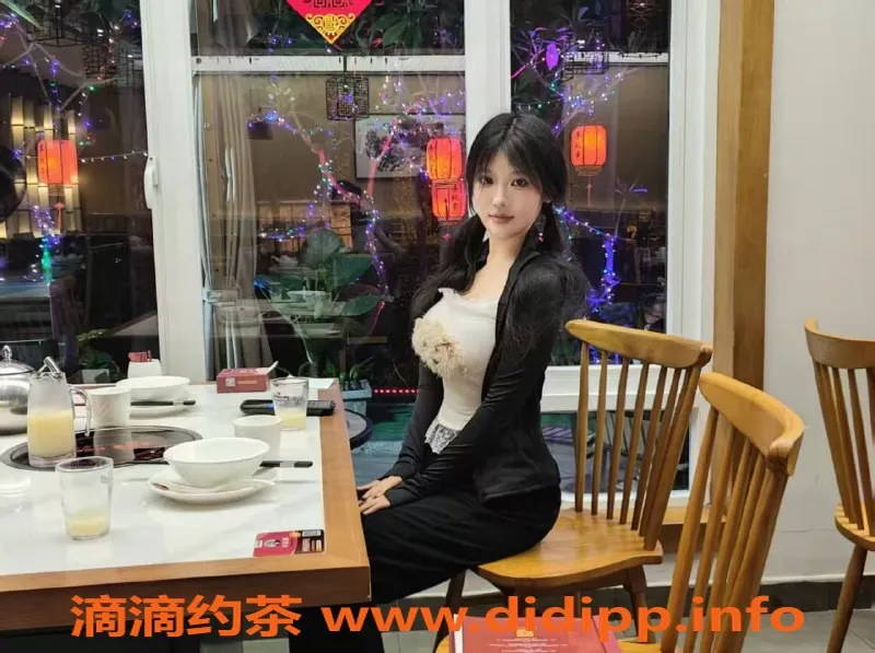 无锡楼凤-锡山区允儿：165cm高颜值陪浴服务体验