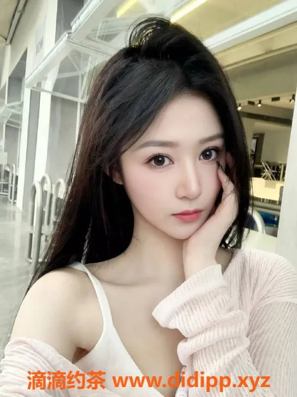 温州楼凤-温州崽崽，168cm C罩，49斤纯欲服务