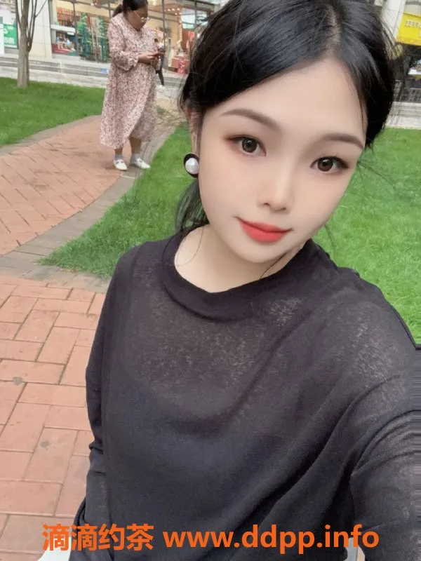 昆明楼凤-盘龙区艳艳，800元茶费，私人服务推荐