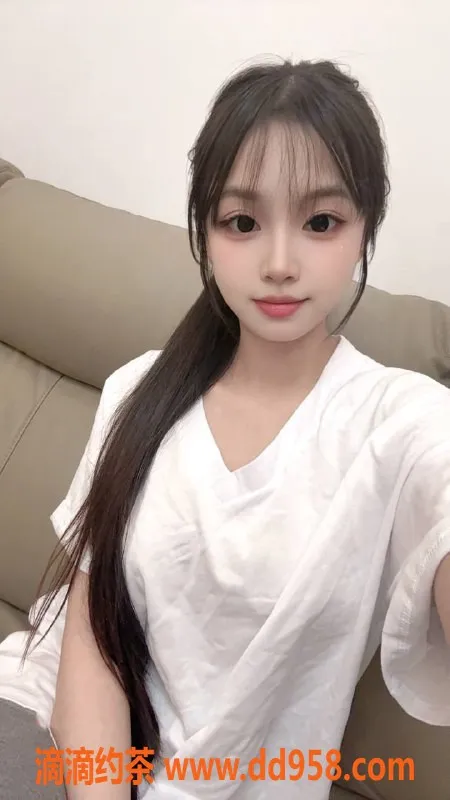 中山楼凤-石岐19岁雨桐，胸围36B，服务优质