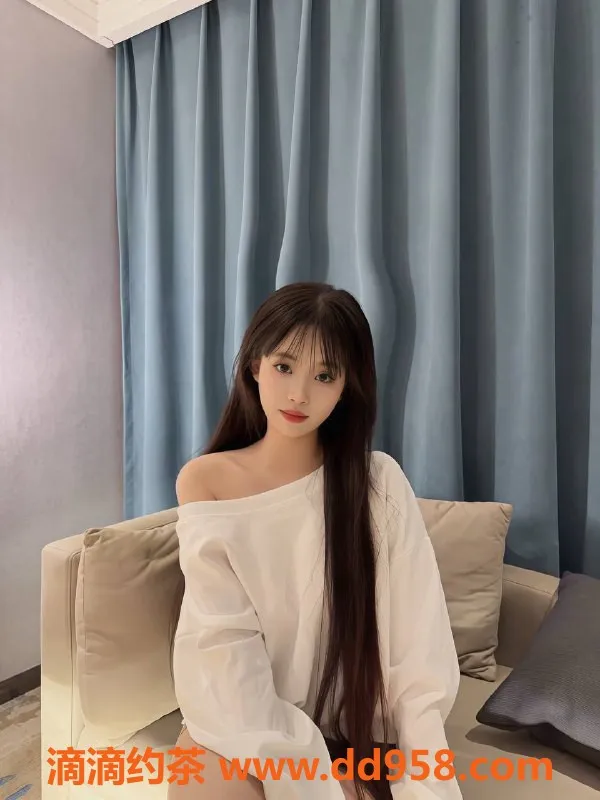 中山楼凤-石岐19岁雨桐，胸围36B，服务优质