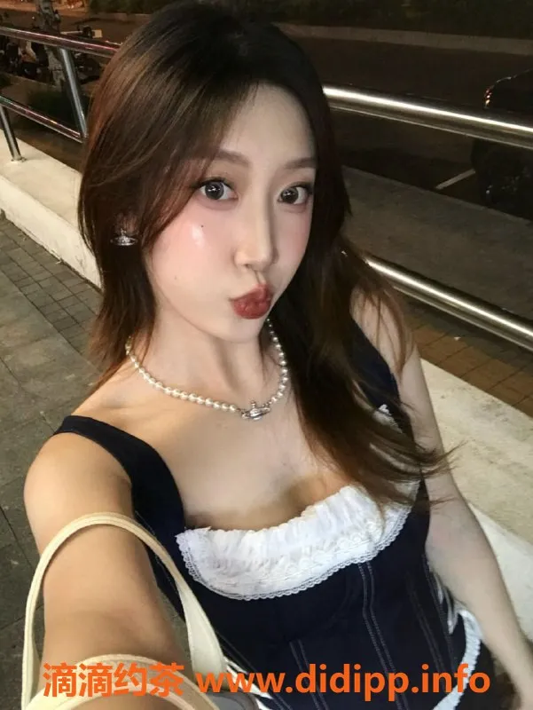 深圳楼凤-罗湖区27岁人妻雨棠，165cm 36C超值体验