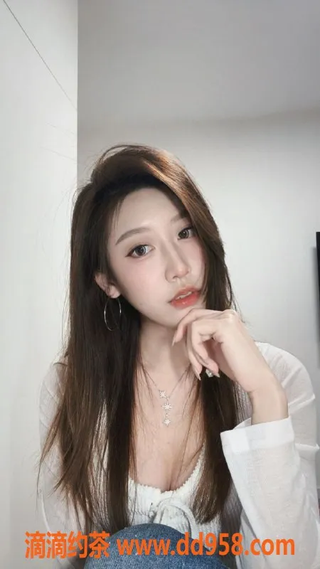 深圳楼凤-罗湖区27岁人妻雨棠，165cm 36C超值体验