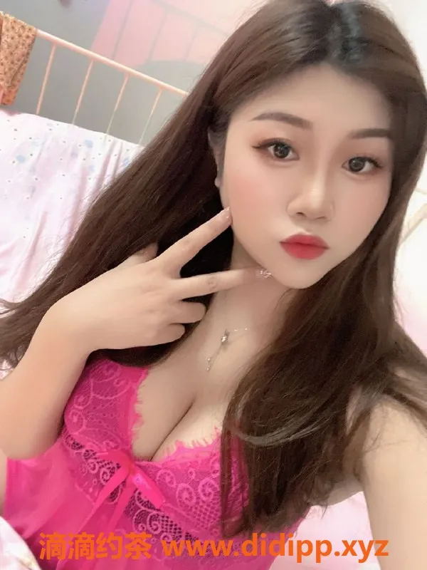 广州楼凤-天河23岁极品朵朵，身高165cm，38C胸围